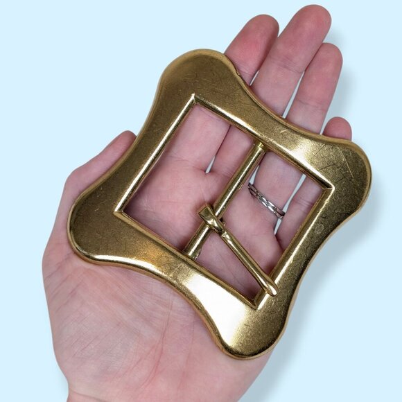 (2/$20) V. Oversized Belt Buckle - Picture 2 of 6